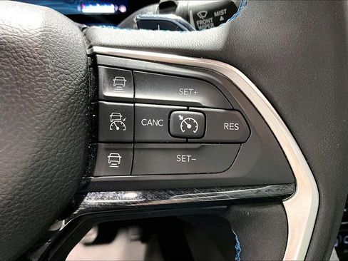 Used 2024 Jeep Grand Cherokee Trailhawk image 24