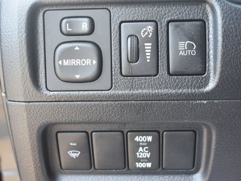 Used 2021 Toyota 4Runner Venture w/ Moonroof Package AWD/4WD image 29