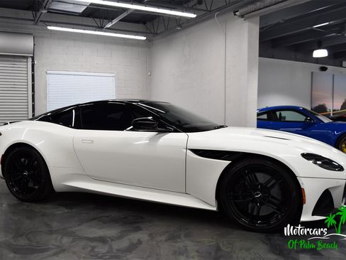Used 2019 Aston Martin DBS Superleggera image 15