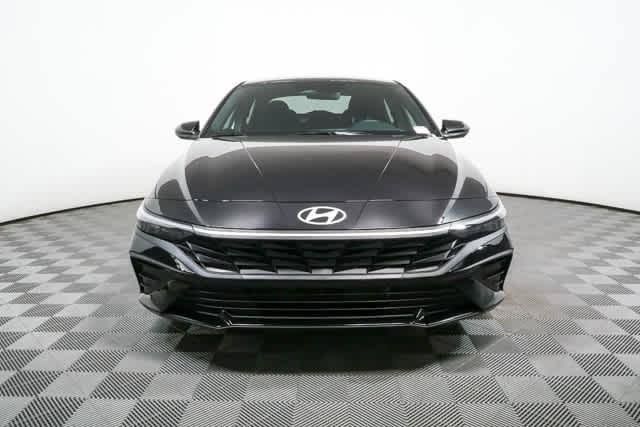 New 2026 Hyundai Elantra SEL FWD image 16