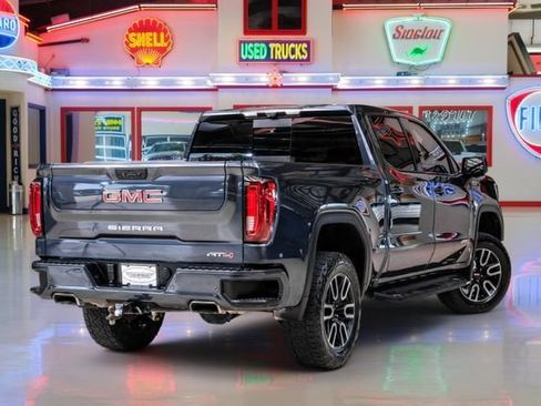 Used 2021 GMC Sierra 1500 AT4 w/ AT4 Value Package AWD/4WD image 3
