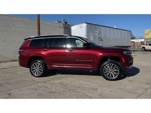 Used 2021 Jeep Grand Cherokee L Summit image 4