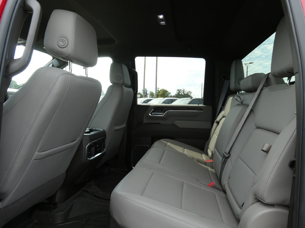 Used 2025 GMC Sierra 2500 SLT AWD/4WD image 21