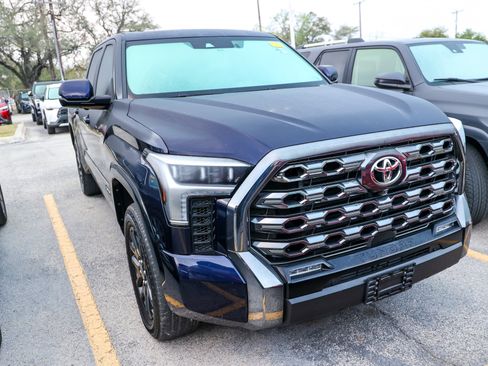Used 2023 Toyota Tundra Platinum image 4