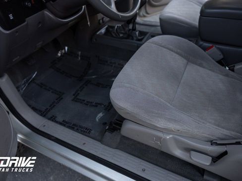 Used 2004 Toyota Tacoma 4x4 Xtracab V6 image 17