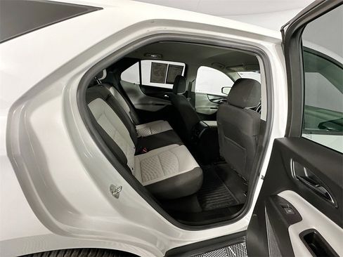 Used 2019 Chevrolet Equinox LS image 24