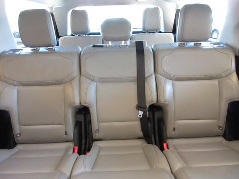 Certified 2025 Ford Expedition Max Active RWD image 21