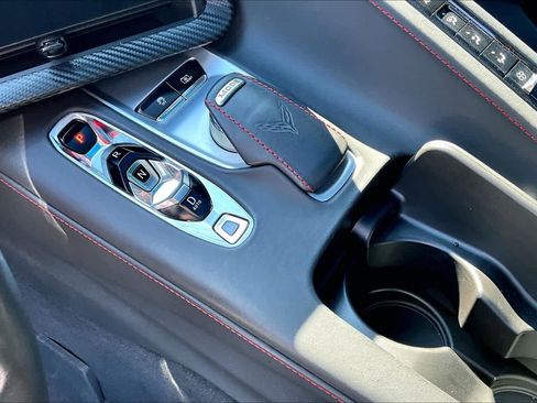 Used 2020 Chevrolet Corvette Stingray Premium Cpe w/ 3LT Preferred Equipment Group image 18