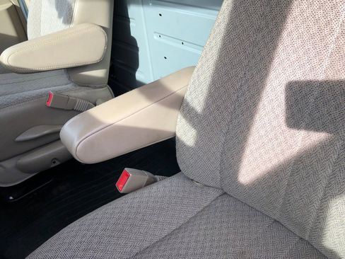 Used 2019 Chevrolet Express 2500 w/ Driver Convenience Package image 18