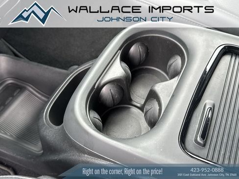 Used 2023 Chrysler Pacifica Touring-L w/ S Appearance Package AWD/4WD image 19