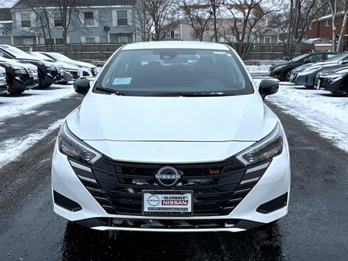 New 2025 Nissan Versa SR w/ Trunk Package image 2