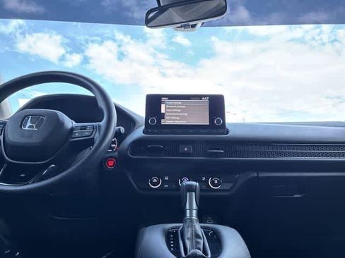 Used 2023 Honda HR-V LX image 28