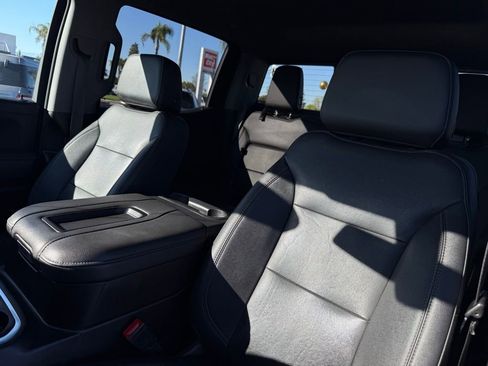 Used 2021 GMC Sierra 1500 SLT w/ SLT Premium Package image 16