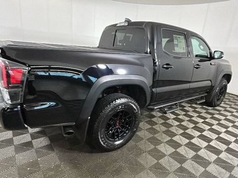 Used 2021 Toyota Tacoma TRD Pro AWD/4WD image 2