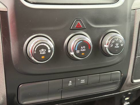 Used 2020 RAM 1500 Express RWD image 5