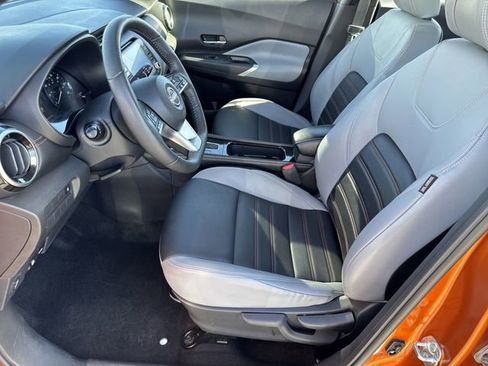 Used 2022 Nissan Kicks SR w/ Premium Package image 8