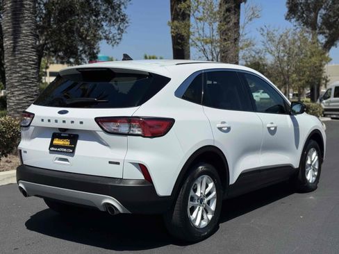 Used 2022 Ford Escape SE AWD/4WD image 16