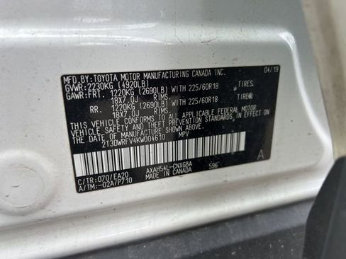 Used 2019 Toyota RAV4 Limited image 13