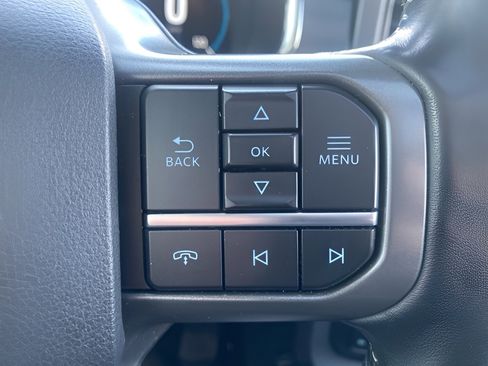 Used 2021 Ford F150 Lariat w/ Equipment Group 502A High image 17