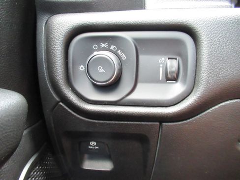 Used 2023 RAM 1500 Tradesman w/ Tradesman Group AWD/4WD image 21