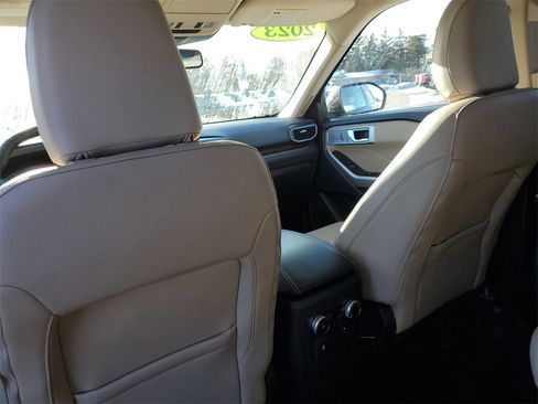 Used 2023 Ford Explorer Limited w/ Hybrid Equipment Group 310A image 35