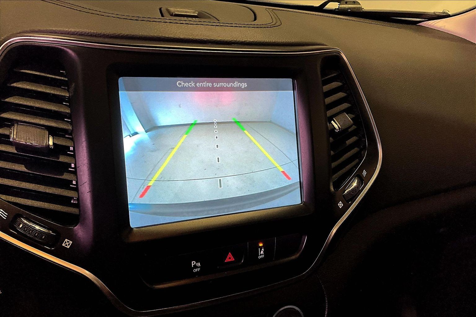 Used 2021 Jeep Cherokee Latitude Lux w/ Sun & Sound Group FWD image 15