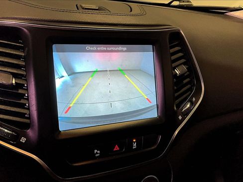 Used 2021 Jeep Cherokee Latitude Lux w/ Sun & Sound Group FWD image 15
