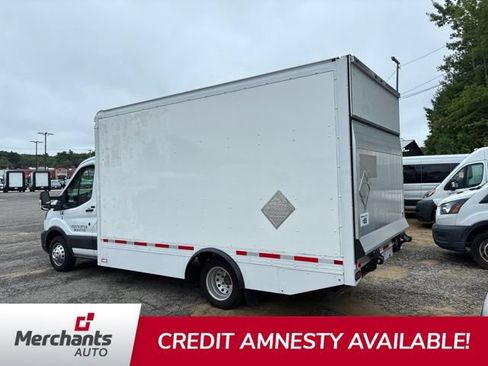 Used 2022 Ford Transit 350 RWD image 5