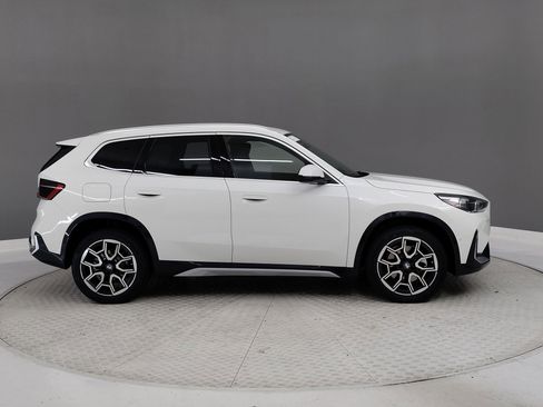 Used 2026 BMW X1 xDrive28i AWD/4WD image 5