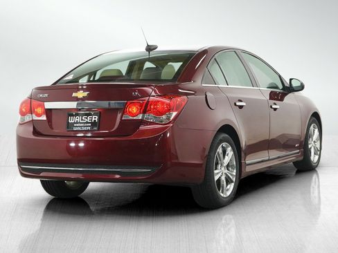Used 2015 Chevrolet Cruze LT w/ Sun, Sound and Sport Package FWD image 5