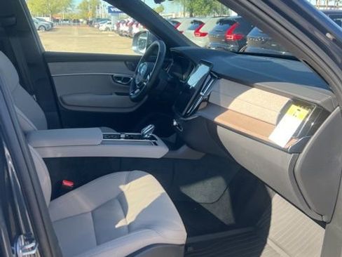 New 2026 Volvo XC90 B6 Plus w/ Protection Package Premier AWD/4WD image 29