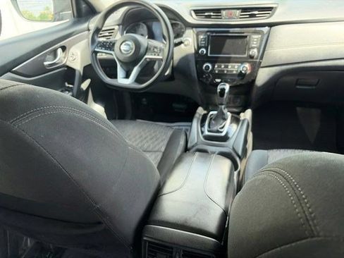 Used 2019 Nissan Rogue SV AWD/4WD image 35