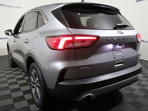 Used 2022 Ford Escape SEL w/ Technology Package AWD/4WD image 9