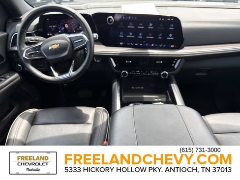 Used 2025 Chevrolet Tahoe Premier AWD/4WD image 19