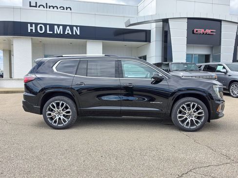 New 2026 GMC Acadia Denali Ultimate w/ LPO, Floor Liner Package AWD/4WD image 2