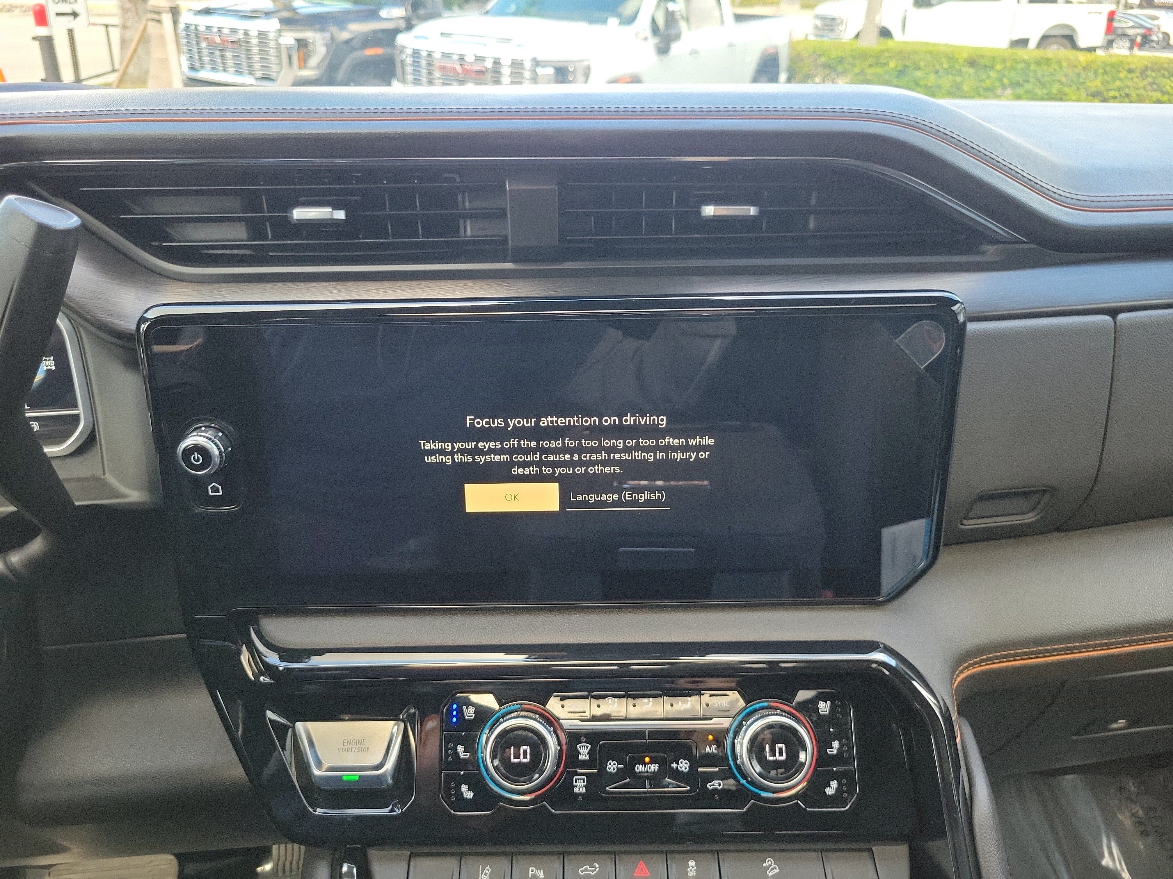 Used 2024 GMC Sierra 2500 AT4 w/ AT4 Premium Plus Package AWD/4WD image 21