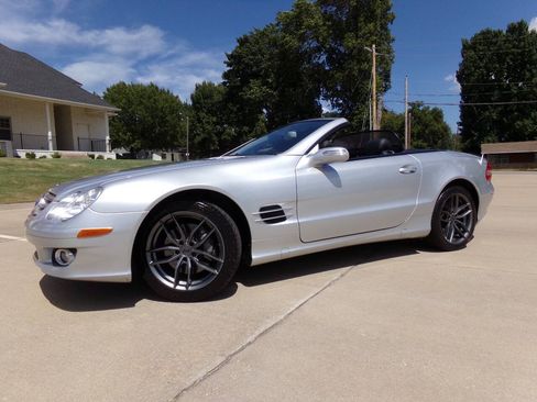 Used 2007 Mercedes-Benz SL 550 image 4