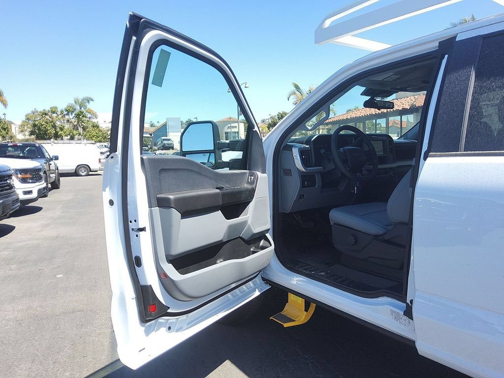 New 2026 Ford F350 XL w/ XL Chrome Package AWD/4WD image 5