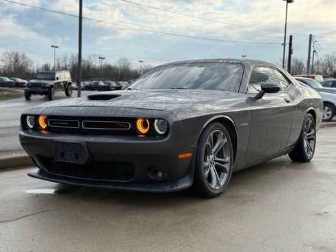Used 2021 Dodge Challenger R/T image 2