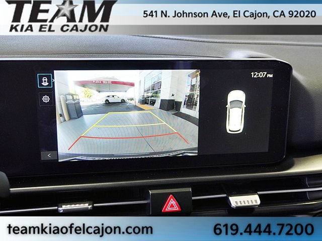 Certified 2026 Kia Sportage EX w/ EX Panorama Roof Package FWD image 31