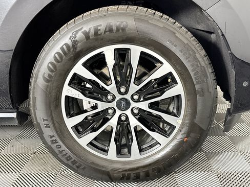 Used 2025 Ford Expedition Max Platinum AWD/4WD image 30