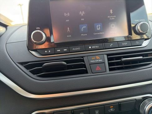 Used 2022 Nissan Altima 2.5 S image 14