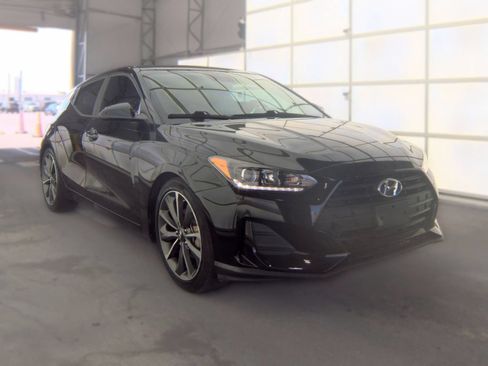 Used 2020 Hyundai Veloster 2.0 Premium FWD image 4
