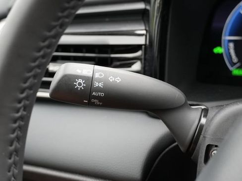 Used 2026 Toyota Camry XSE FWD image 26