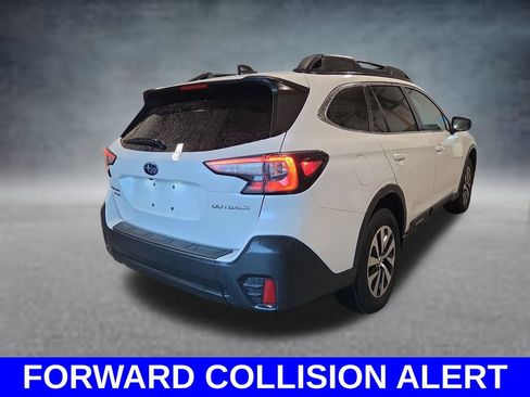 Used 2022 Subaru Outback Premium AWD/4WD image 5