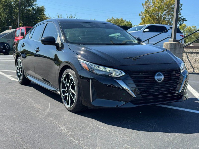 Used 2024 Nissan Sentra SR w/ SR Premium Package FWD image 2