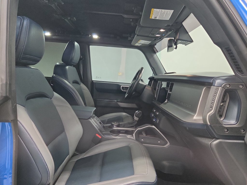Used 2023 Ford Bronco Outer Banks AWD/4WD image 14