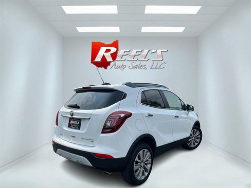 Used 2020 Buick Encore Preferred AWD/4WD image 8