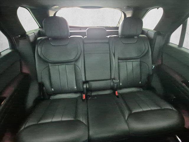 Used 2025 Land Rover Range Rover Sport SE AWD/4WD image 23