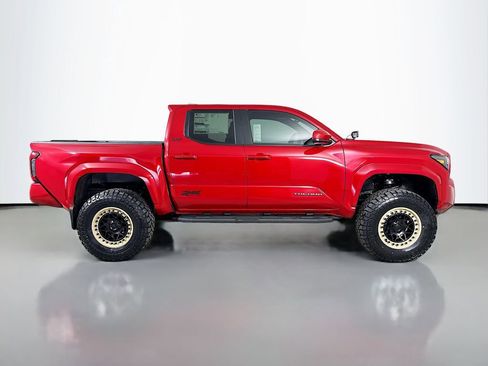 New 2025 Toyota Tacoma SR5 AWD/4WD image 9